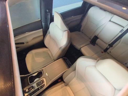 Used 2026 INFINITI QX60 Pure w/ Cargo Package FWD image 9