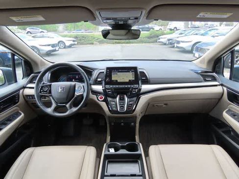 Certified 2023 Honda Odyssey Touring image 20
