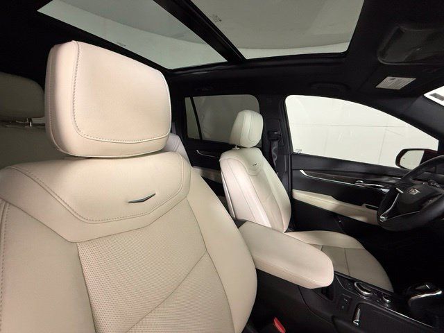 Used 2020 Cadillac XT6 Sport AWD/4WD image 32