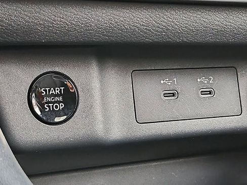 Certified 2025 Nissan Rogue Platinum AWD/4WD image 19