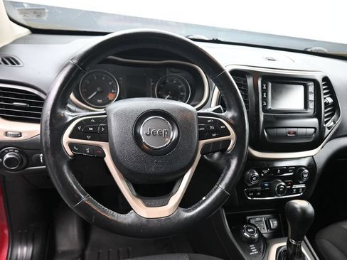 Used 2014 Jeep Cherokee Sport w/ Cold Weather Group AWD/4WD image 15