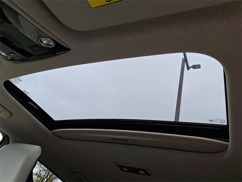 Certified 2025 Kia Niro EX Touring image 14