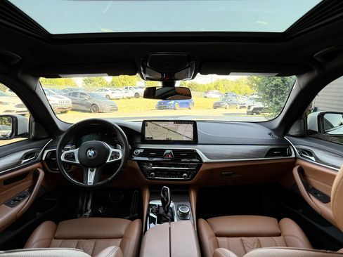 Used 2022 BMW 530i w/ M Sport Package RWD image 33
