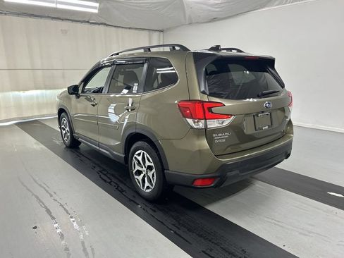 Used 2024 Subaru Forester Premium AWD/4WD image 7