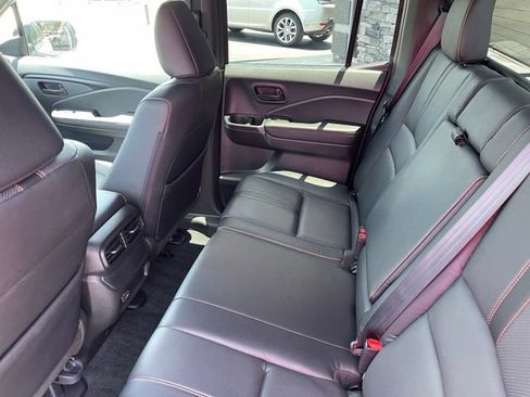Used 2025 Honda Ridgeline TrailSport image 11