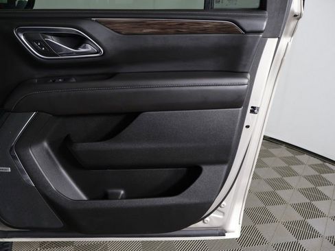 Used 2023 Chevrolet Suburban Z71 AWD/4WD image 27
