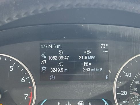 Used 2021 Ford EcoSport Titanium image 9