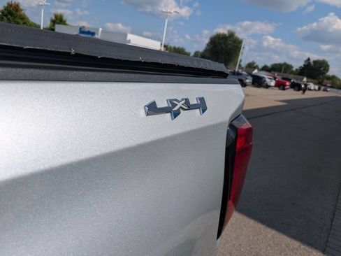 Used 2020 GMC Sierra 1500 SLE w/ SLE Convenience Package AWD/4WD image 28