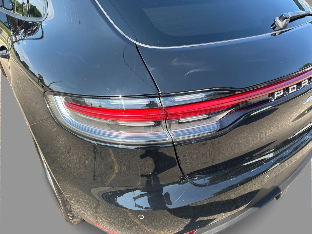 Used 2020 Porsche Macan w/ Premium Package Plus AWD/4WD image 34