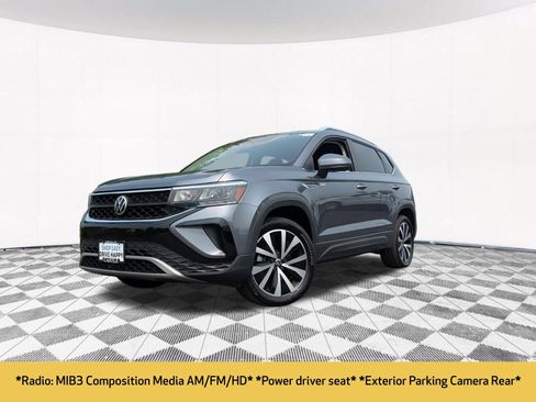 Used 2022 Volkswagen Taos SE AWD/4WD image 2