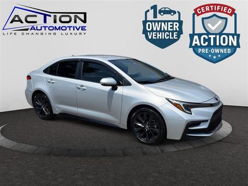 Used 2023 Toyota Corolla SE image 1
