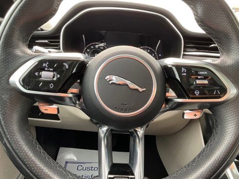 Used 2021 Jaguar XF R-Dynamic SE image 11