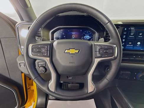 Used 2026 Chevrolet Silverado 1500 LT AWD/4WD image 14