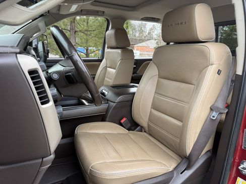 Used 2019 GMC Sierra 3500 Denali w/ Duramax Plus Package image 34