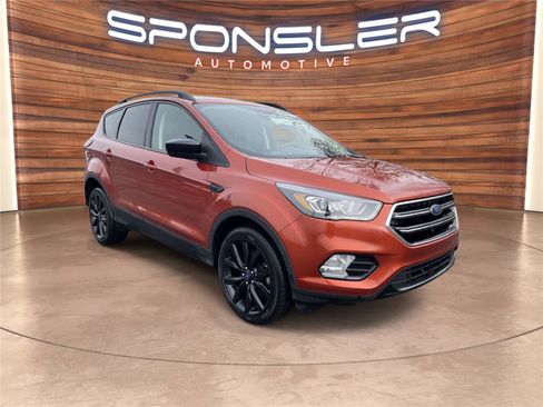 Used 2019 Ford Escape SE image 8