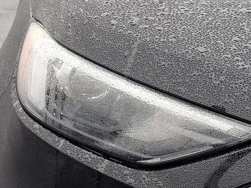 Certified 2022 Ford Edge SEL w/ Convenience Package image 9