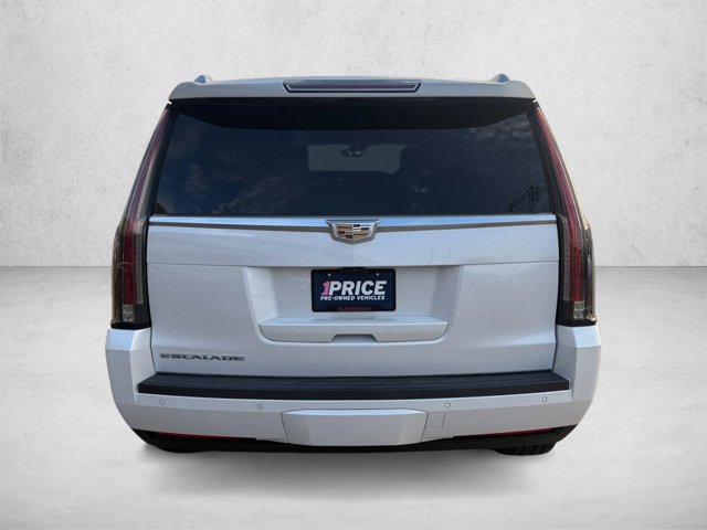 Used 2018 Cadillac Escalade Platinum AWD/4WD image 6
