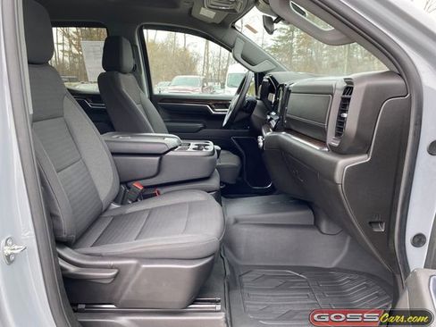 Used 2024 GMC Sierra 1500 Elevation w/ LPO, Elevation Black Package image 6