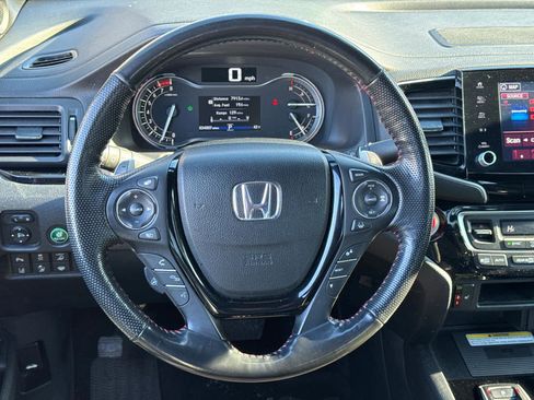 Used 2023 Honda Ridgeline Black Edition image 18