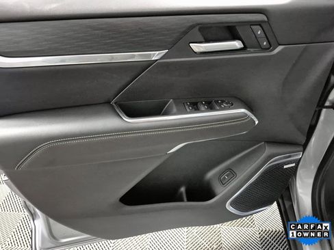 Certified 2025 GMC Acadia Elevation image 13