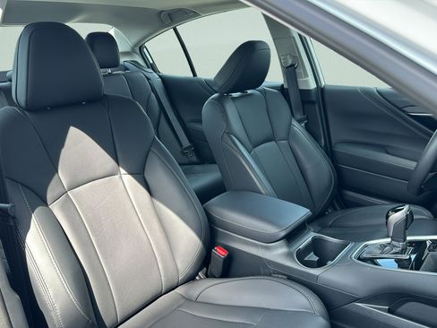 Certified 2025 Subaru Legacy Limited AWD/4WD image 33