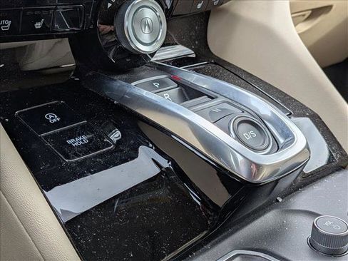 Used 2022 Acura MDX FWD w/ Technology Package image 15