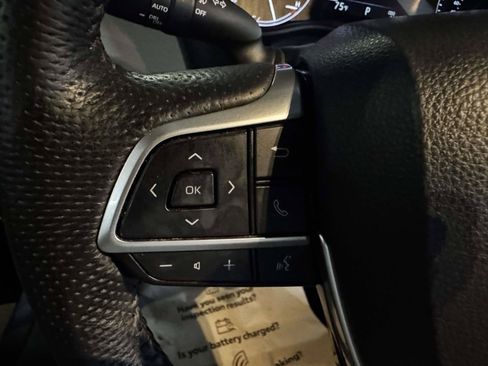 Used 2023 Toyota Sienna Limited AWD/4WD image 22