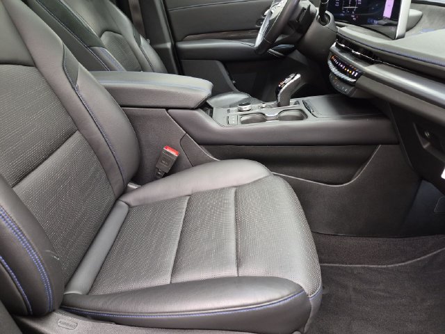 Certified 2024 Cadillac XT4 Sport AWD/4WD image 27
