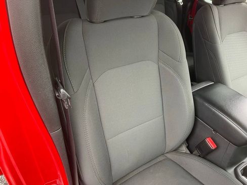 Used 2021 Jeep Gladiator Sport image 18