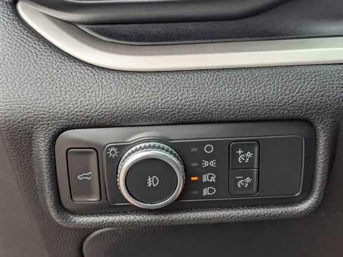 Used 2020 Ford Explorer XLT w/ Equipment Group 202A image 32