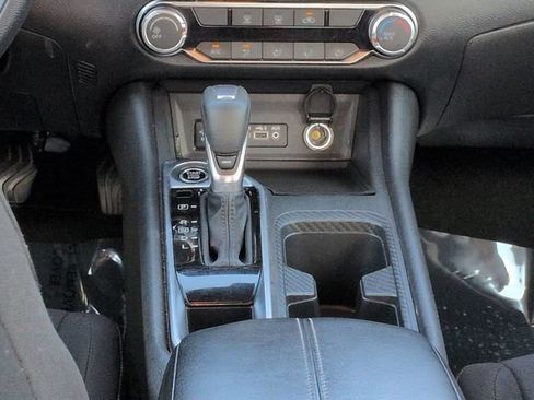 Used 2024 Nissan Sentra SV FWD image 18