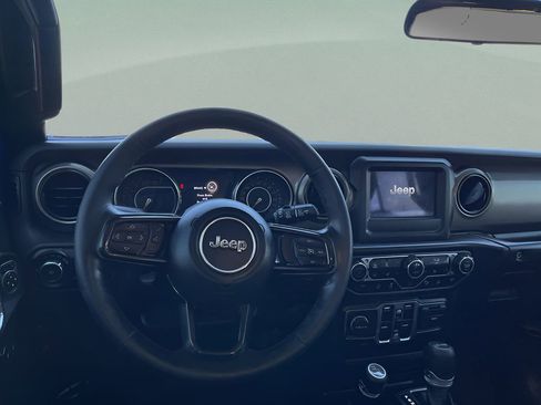 Used 2019 Jeep Wrangler Unlimited Sport S image 9