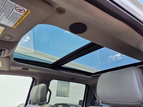 Used 2025 Ford F450 Platinum w/ Platinum Plus Package image 12