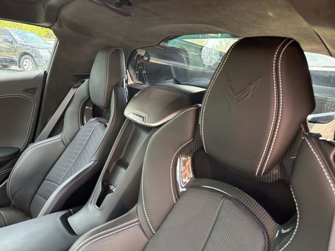 Used 2024 Chevrolet Corvette Stingray Premium Cpe w/ Z51 Performance Package image 28