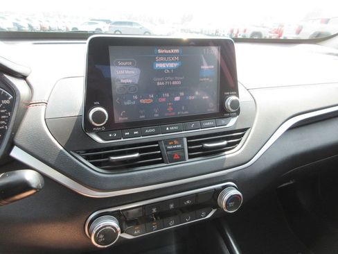 Used 2021 Nissan Altima 2.5 SR FWD image 23