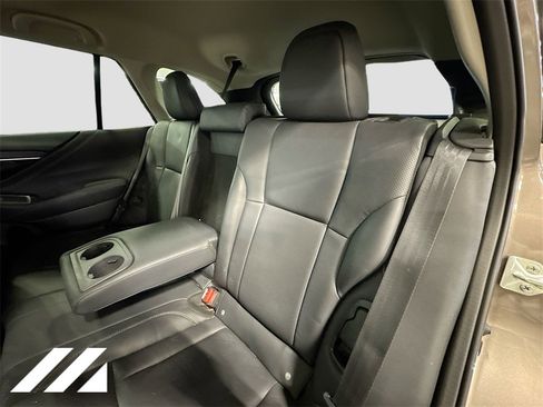 Used 2023 Subaru Outback Limited image 27