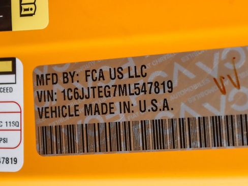 Used 2021 Jeep Gladiator Mojave image 11