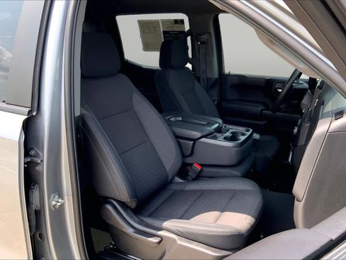 Used 2023 Chevrolet Silverado 1500 Custom AWD/4WD image 9