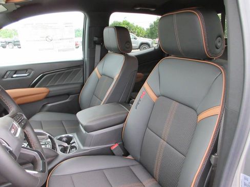 New 2026 GMC Canyon AT4 w/ Nightfall Essentials Package AWD/4WD image 12