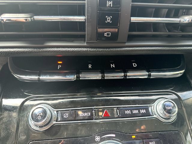 Used 2022 Lincoln Corsair AWD w/ Premium Package image 19