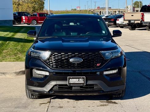 Certified 2020 Ford Explorer ST w/ ST Street Pack image 7