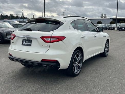 Used 2019 Maserati Levante S GranSport image 9