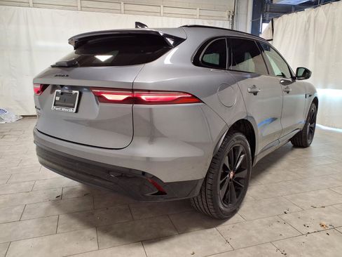 Used 2022 Jaguar F-PACE S image 9