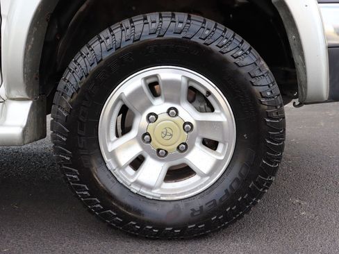 Used 2000 Toyota 4Runner SR5 image 43