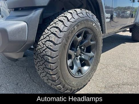 Used 2018 Jeep Wrangler Unlimited Sport S AWD/4WD image 11
