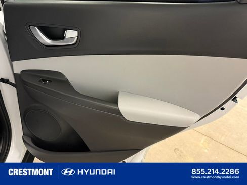 Used 2023 Hyundai Kona SEL w/ Convenience Package image 31
