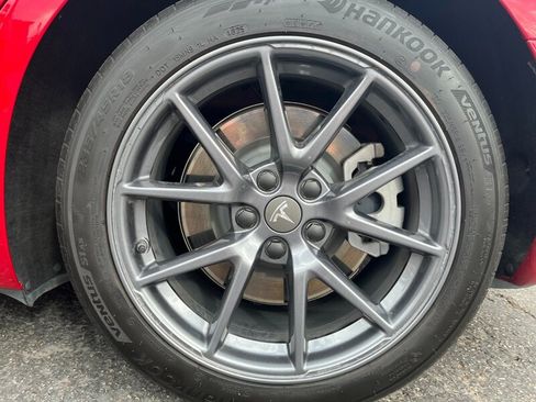 Used 2022 Tesla Model 3 Long Range AWD/4WD image 37