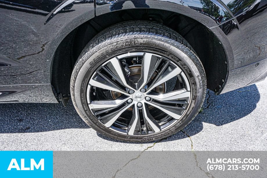 Used 2024 Volvo XC60 B5 Plus AWD/4WD image 17