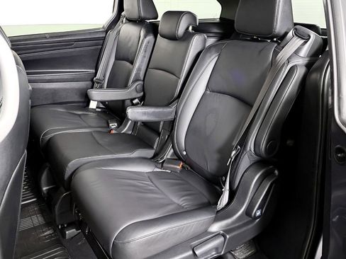 Used 2024 Honda Odyssey Touring image 37
