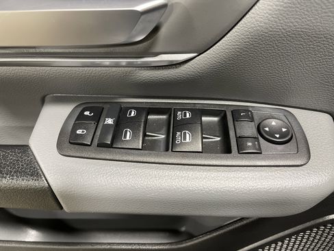 Used 2022 RAM 1500 Big Horn image 10